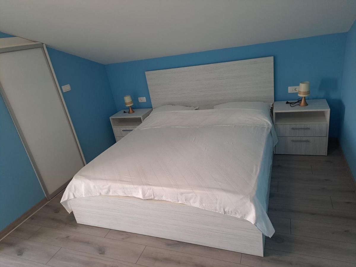 Apartman Vidas Palit Exterior foto